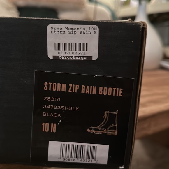 Frye storm zip rain bootie size 10 - Picture 5 of 5